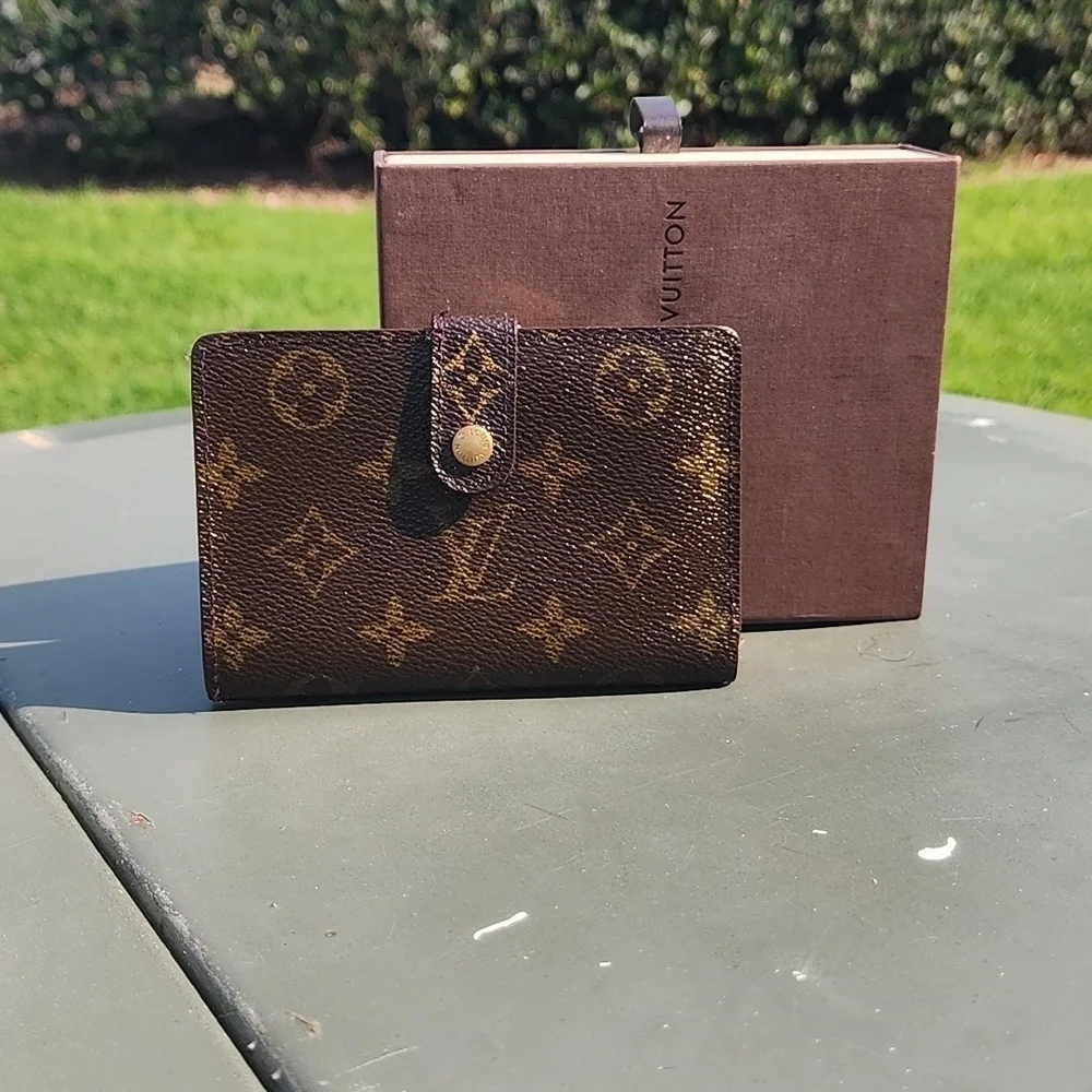 Authentic Louis Vuitton kisslock wallet